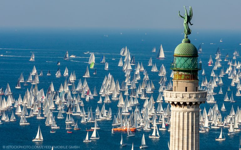 Ein Klassiker: Die Barcolana, oder "hier darf jeder ..."