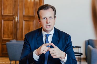 Landesrat Charly Kornhäusl im Gespräch.
