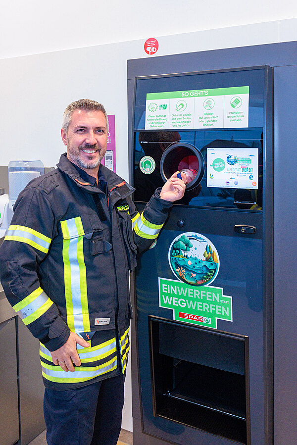 Spender bei der Sparbox.